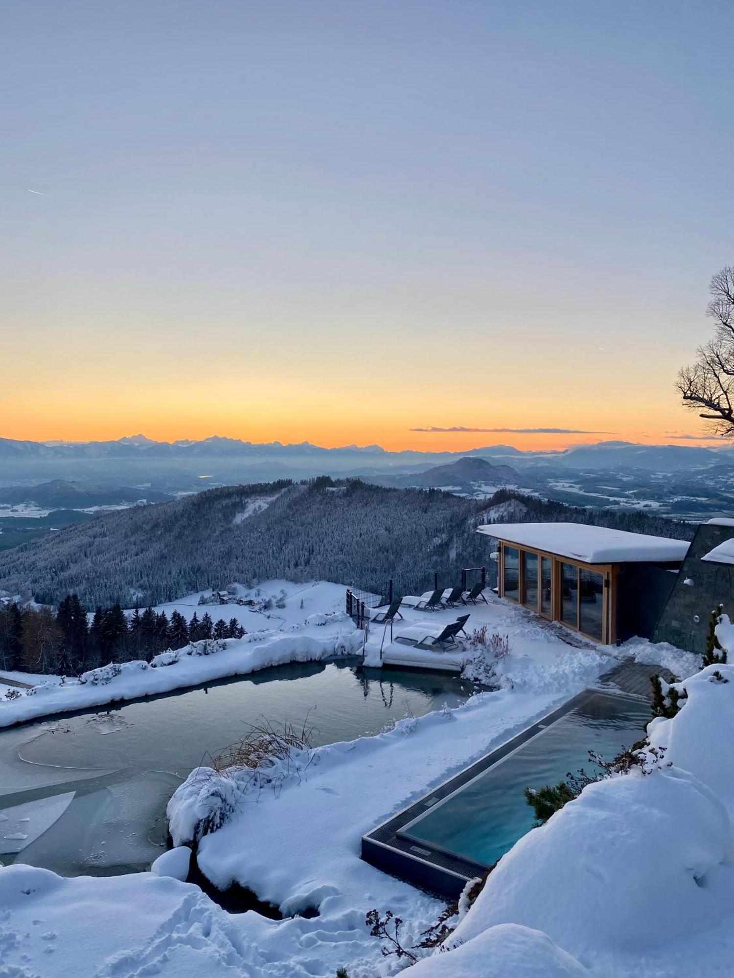 Отель Gipfelhaus Magdalensberg Санкт-Файт-ан-дер-Глан Экстерьер фото